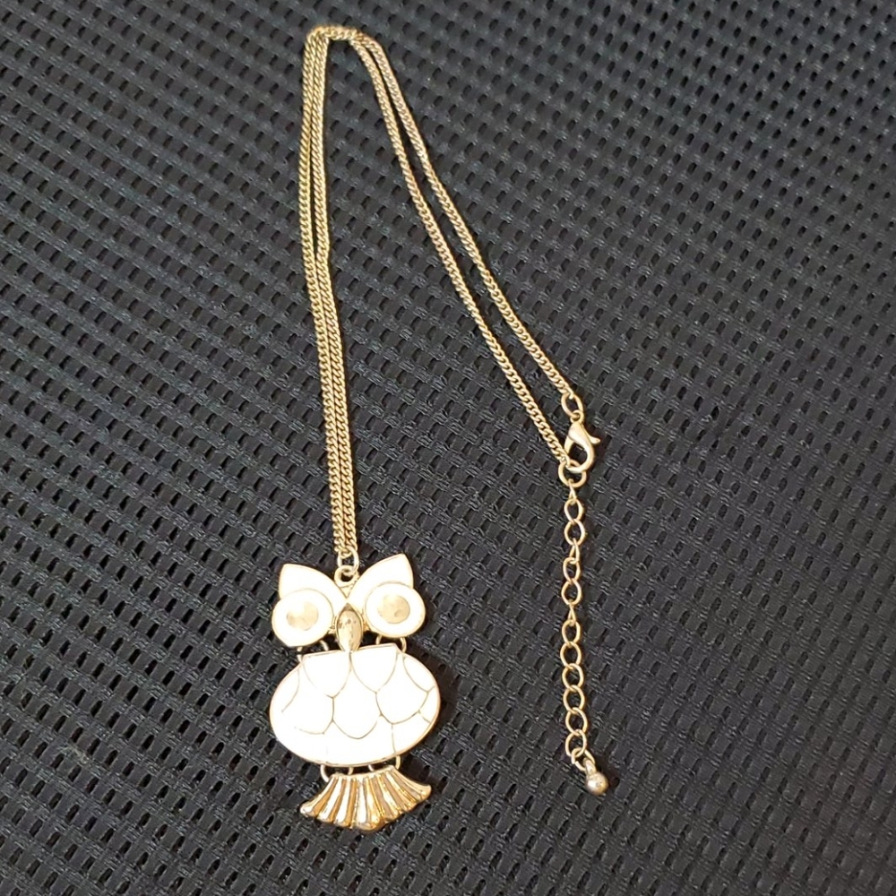 Necklace - Picture 4 of 5